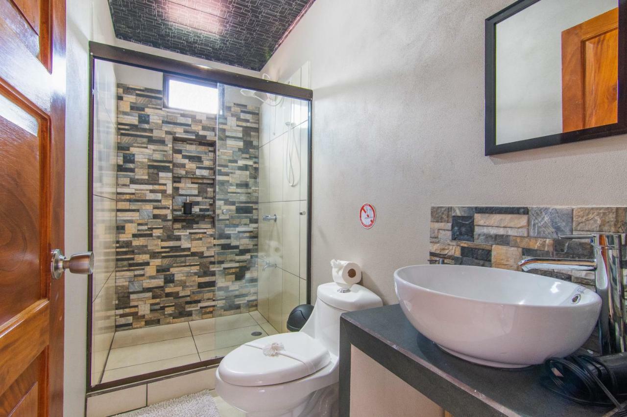 Casa Monarca - *